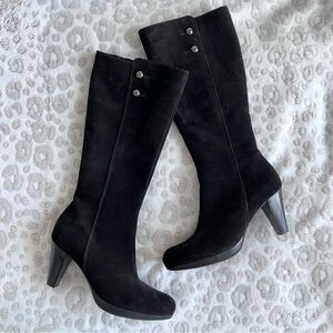 La Canadienne Classic Black Suede Knee-High Heeled Boots